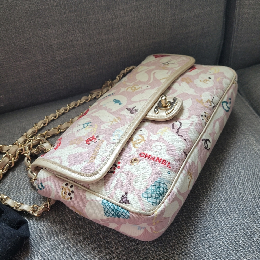 The cutest pink Chanel - Picture 4 of 11